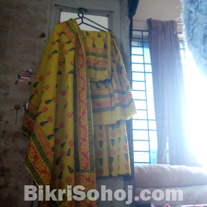 ব্লকের থ্রি পিচ